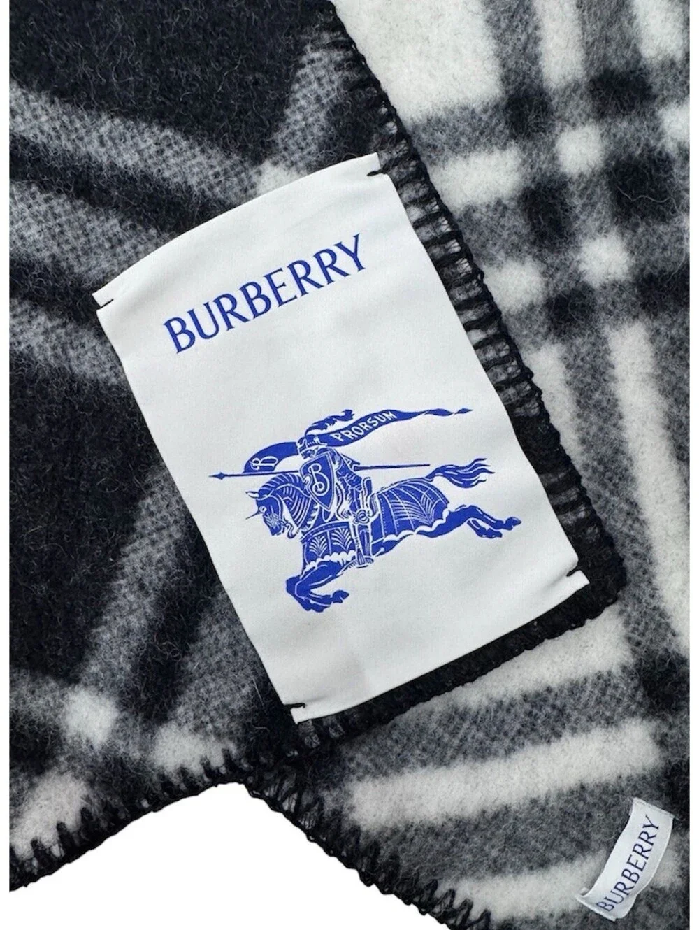 Authentic Burberry Check Wool Scarf - Black - Current Style - Retail $645 EUC